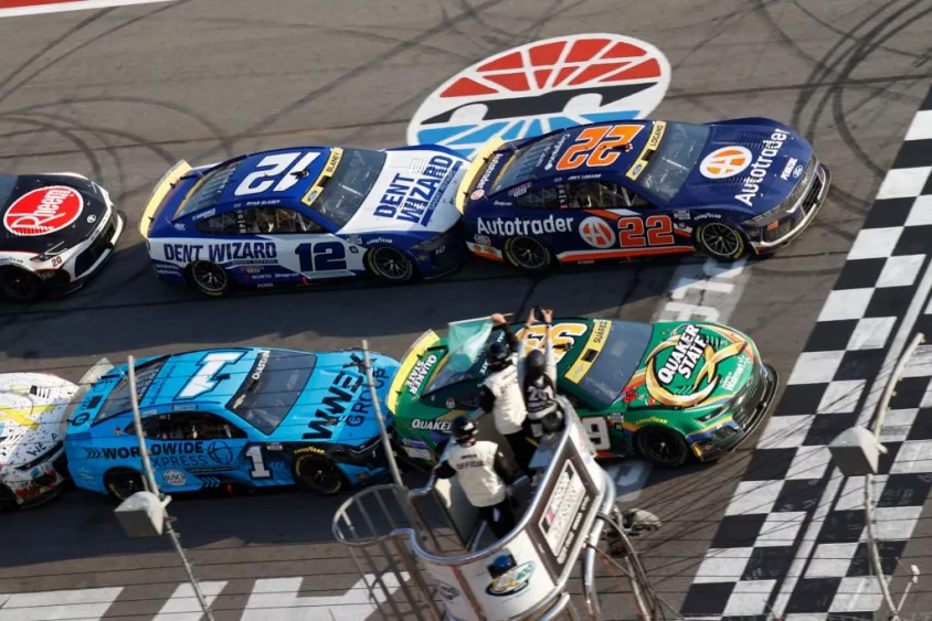 nascar-atlanta346680