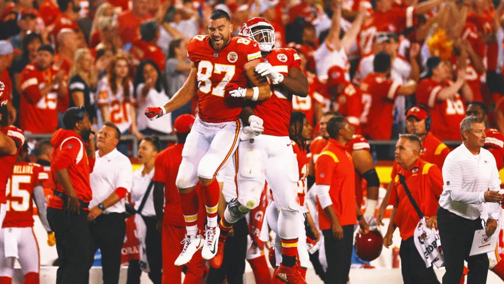 traviskelce_chrisjones_horizontal955731