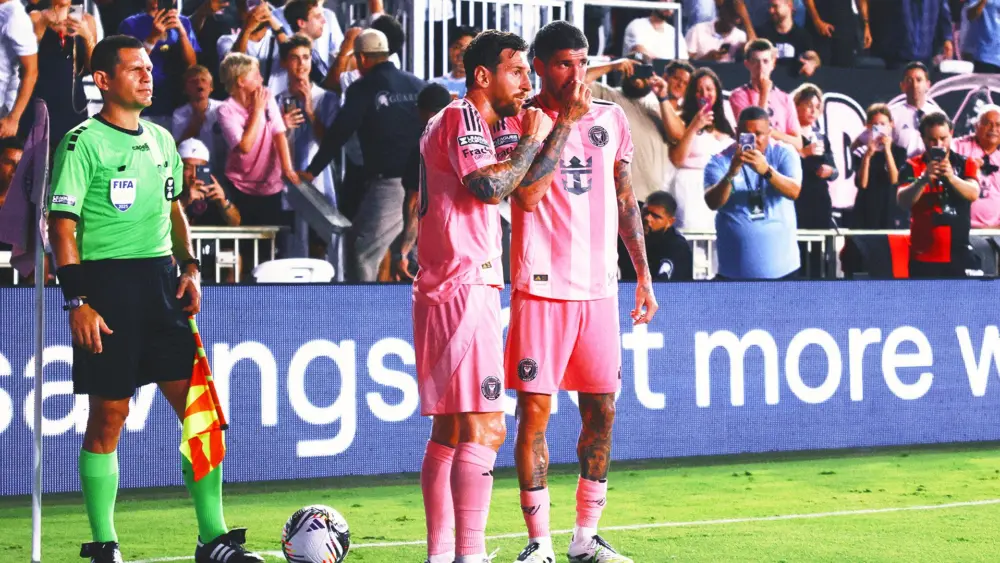 8f2d0f46-messi198202