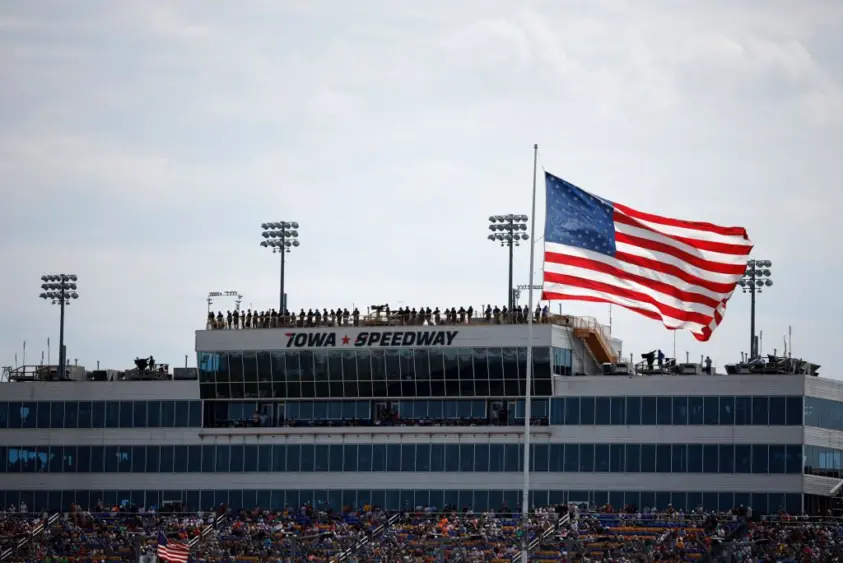 nascar-iowa-qual916604