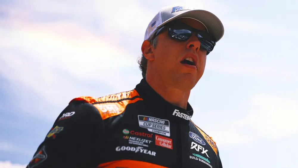 brad-keselowski_vertical_rfk-racing-bubble_nascar-2025559851