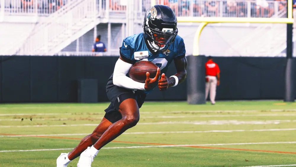 travis-hunter-7-24242515