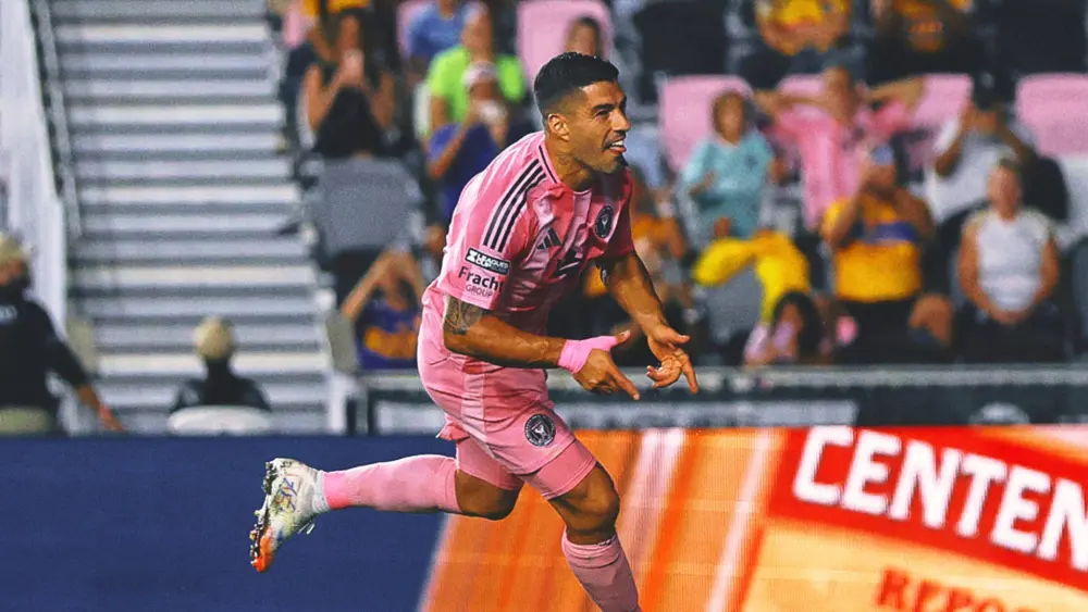 luis_suarez_horizontal112814