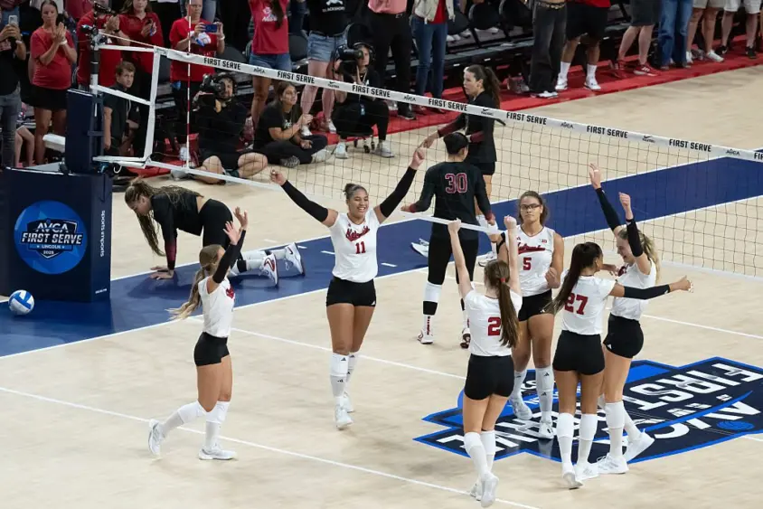 nebraska-vs-michigan-volleyball503357