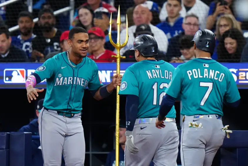 e7d55bda-mariners-scaled494066