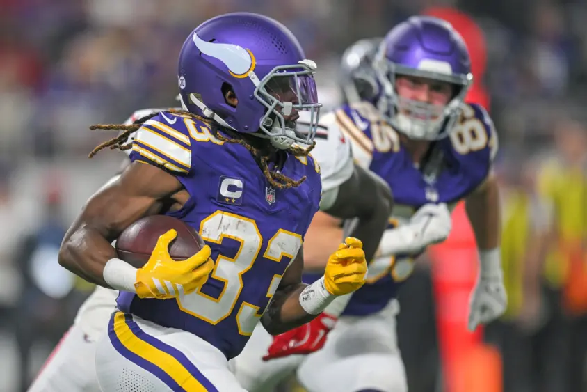 aaron-jones-scaled648126