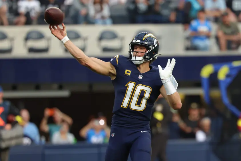 justin-herbert-scaled152808