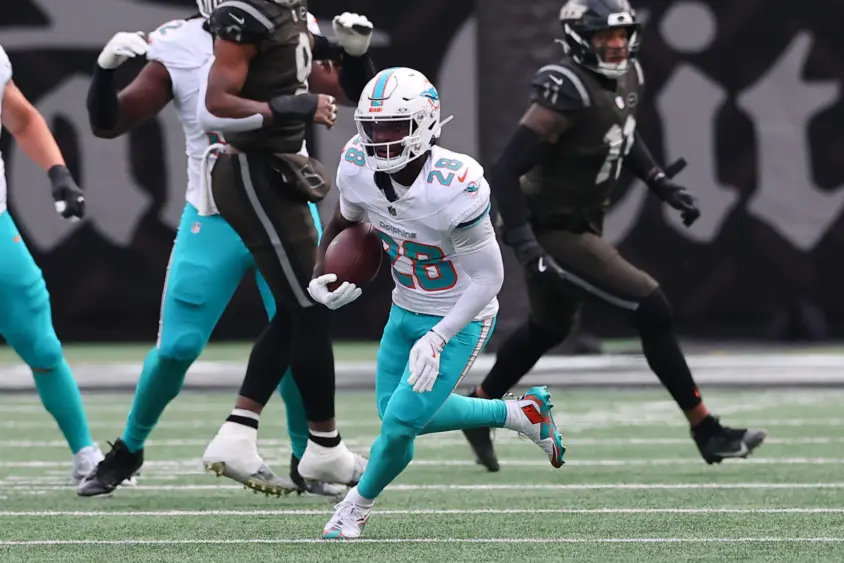 devon-achane-scaled878242