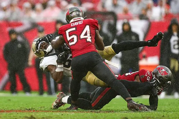 tampa-florida-lavonte-david-of-the-tampa-bay-buccaneers-tackles-juwan-johnson-of-the-new623421