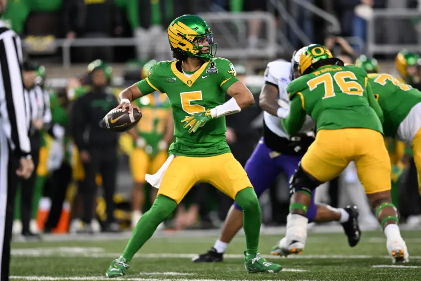 517c6679-dante-moore-scaled861226