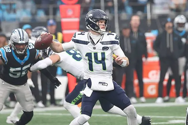 charlotte-nc-seattle-seahawks-quarterback-sam-darnold-during-an-nfl-football-game-between-the16661