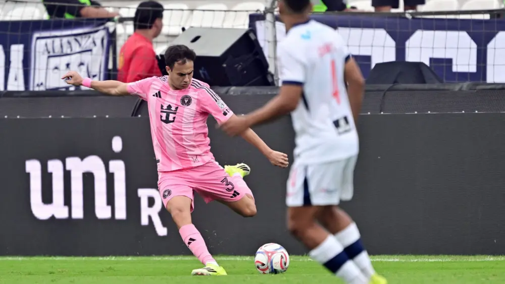 gettyimages-2257481529-scaled544310