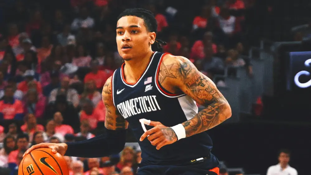 solo-ball_horizontal_uconn_huskies331919