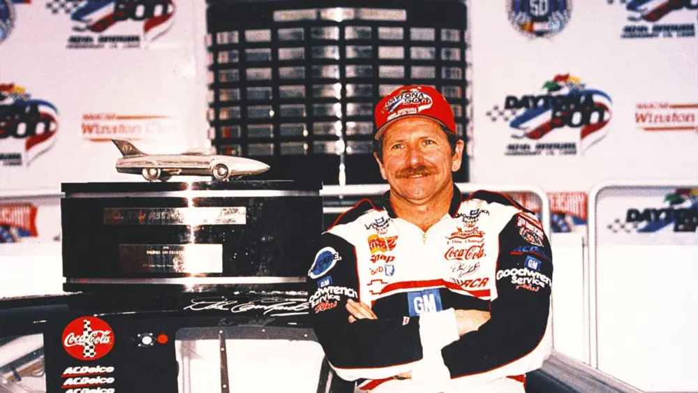 dale_earnhardt_sr_horizontal105312
