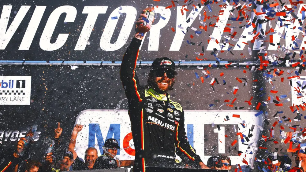 ryan-blaney_horizontal_nascar_2025_nfl437150