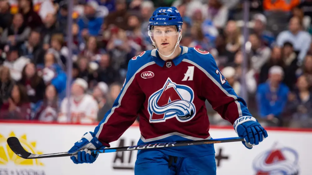nathan-mackinnon-scaled645470