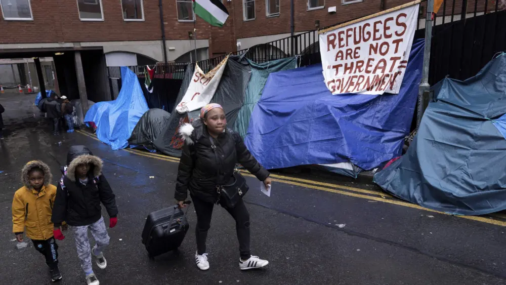 17622811366161712413