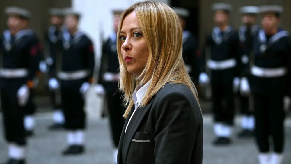 17626143028531592418