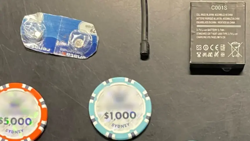 17645770884675925998