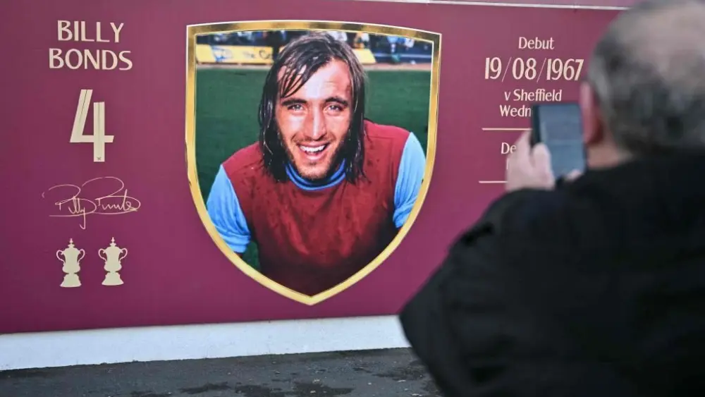 17645820324403558116