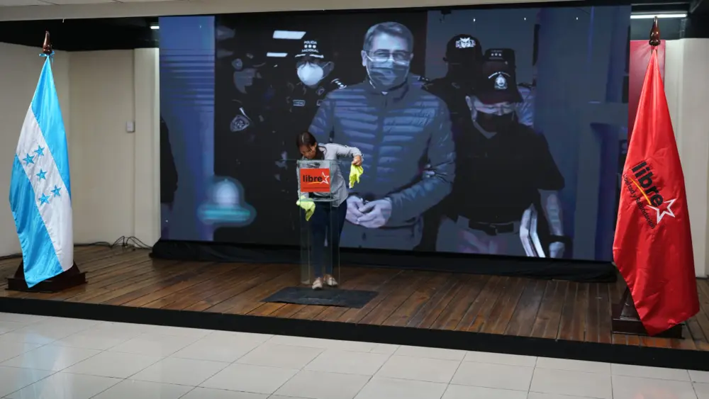 17646785571610267696