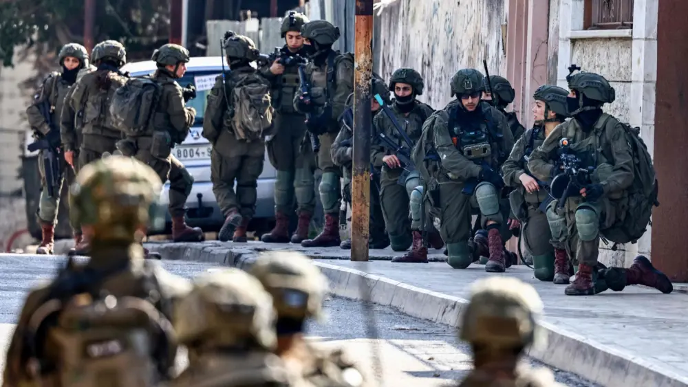 17651812978875598098