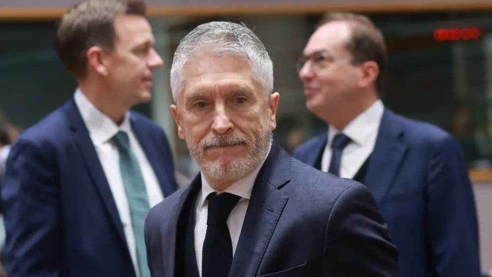 17651979217405820636