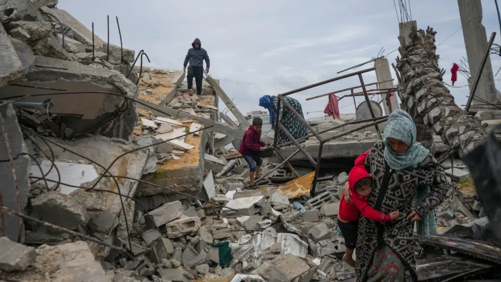 17651995728981358049