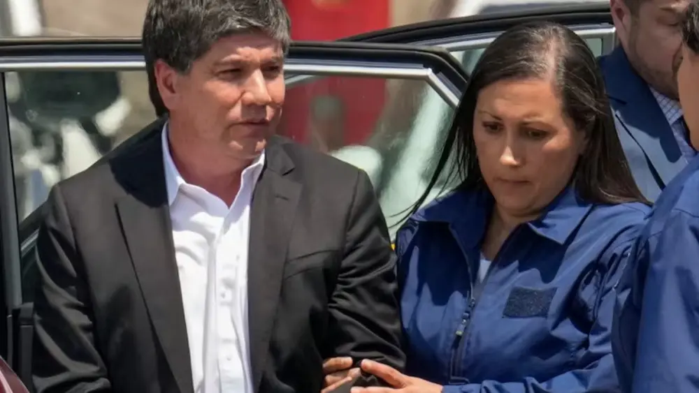 17668004980628381890