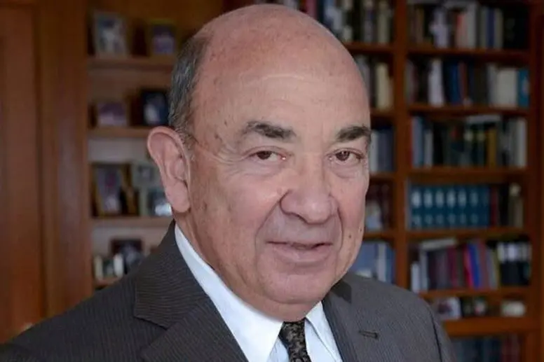 17676262072030465137