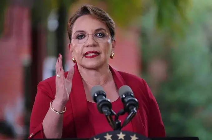 17680904315965951658