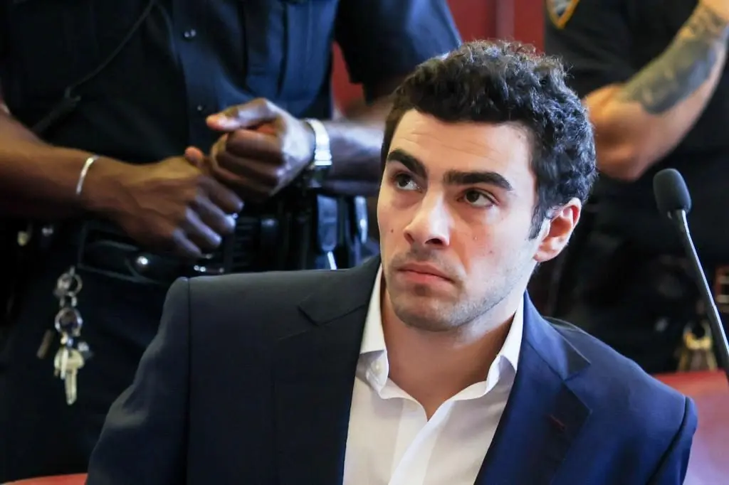 17697881914721581248