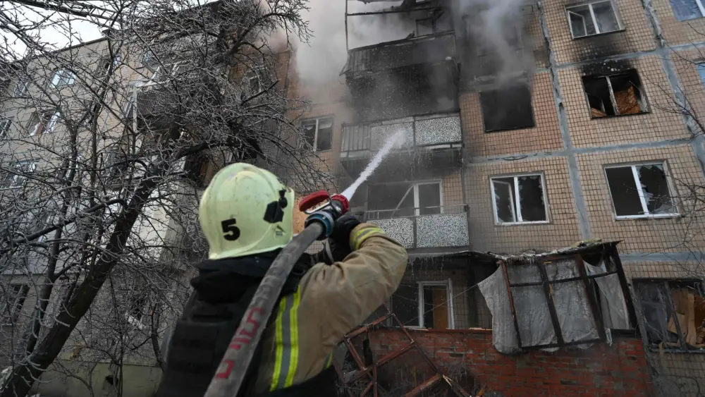 17701393335447597714