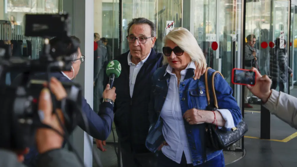 17702094055800985683