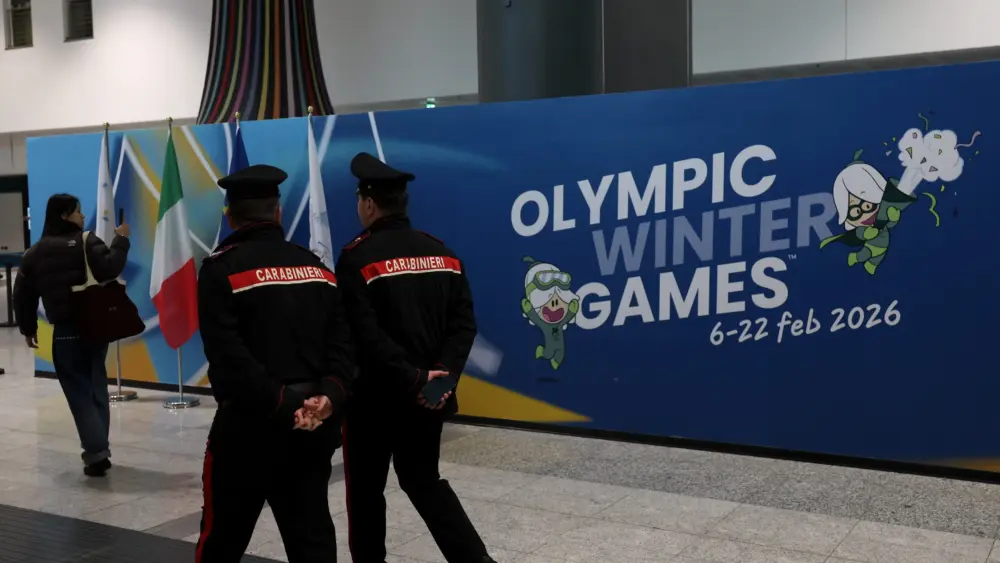 17704678130560162327