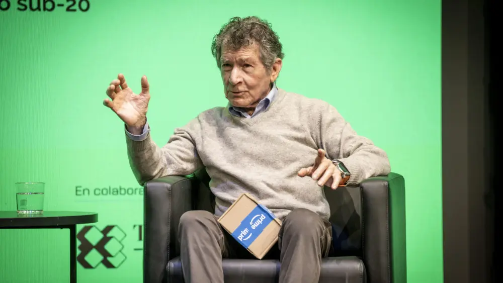 17703914299381394987