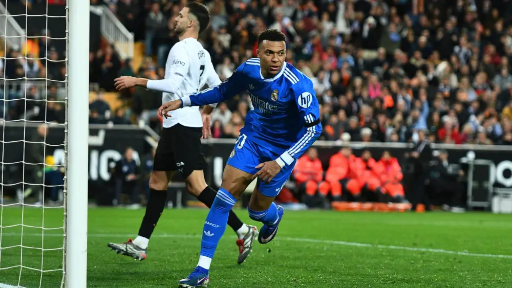 17705903154963916658