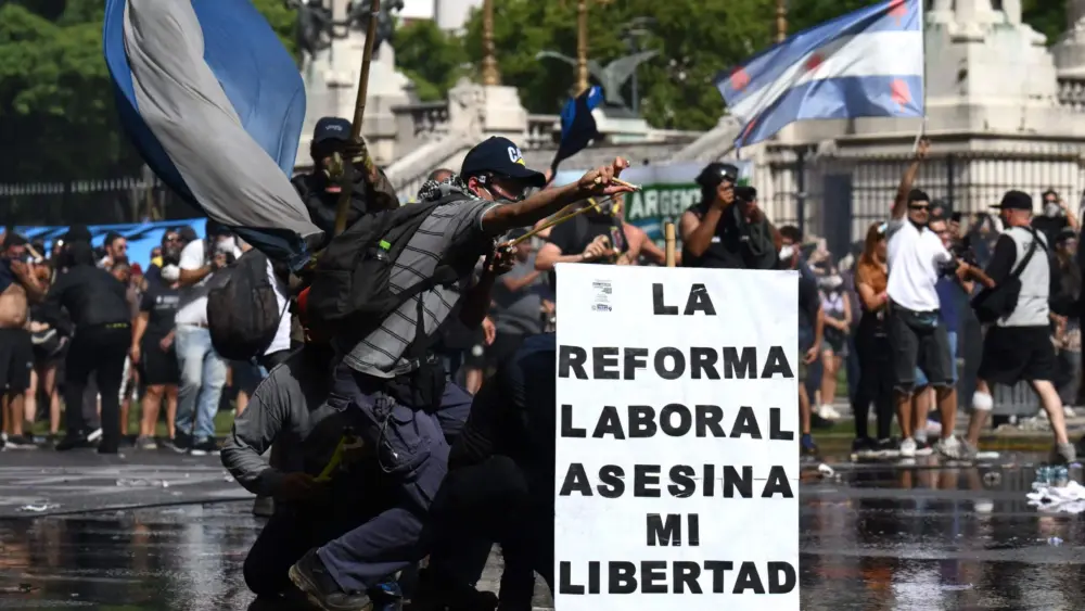 17708775717061173245