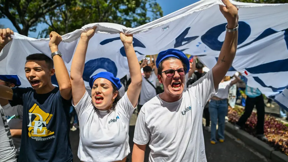 17709271514900479044