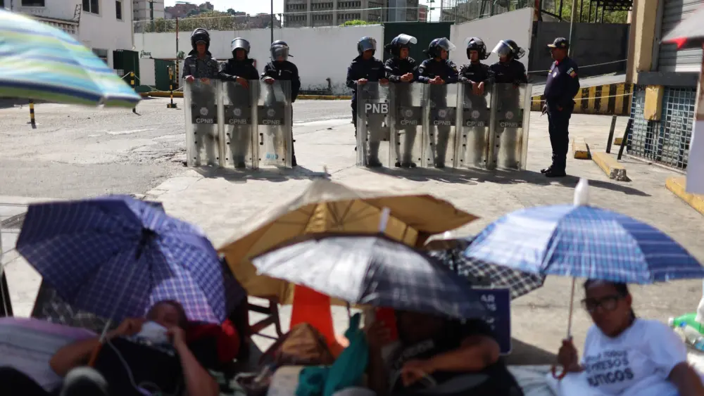 17710952912652527453