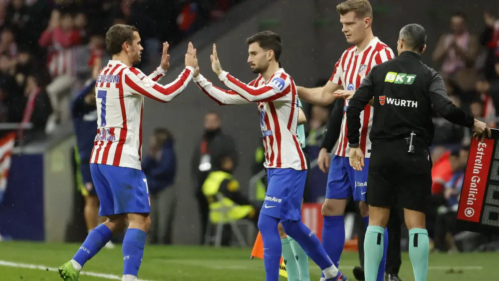 17713463657859423879