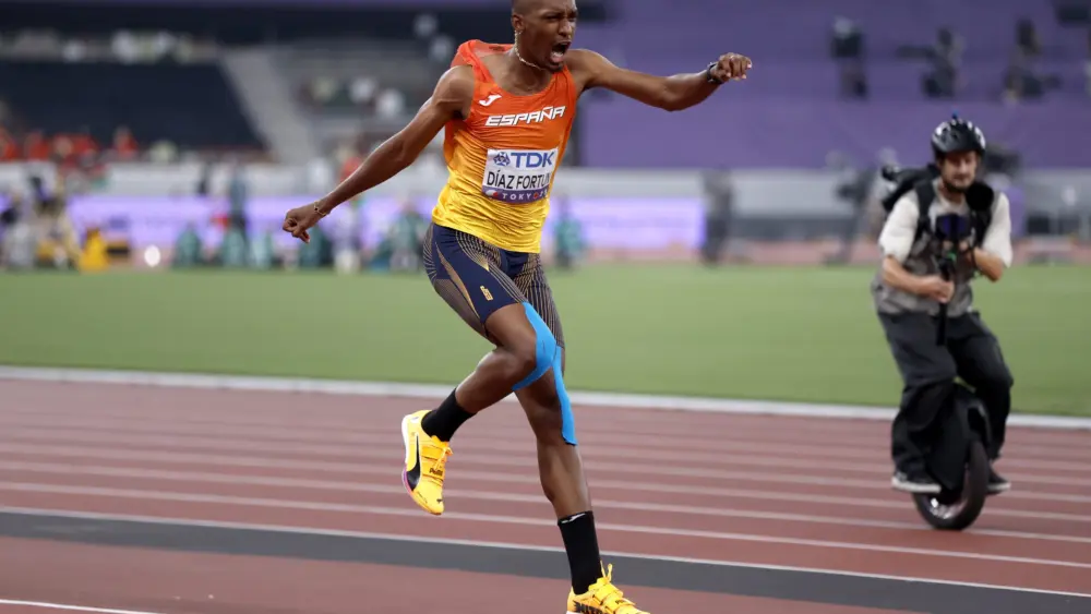 17721273387754977907