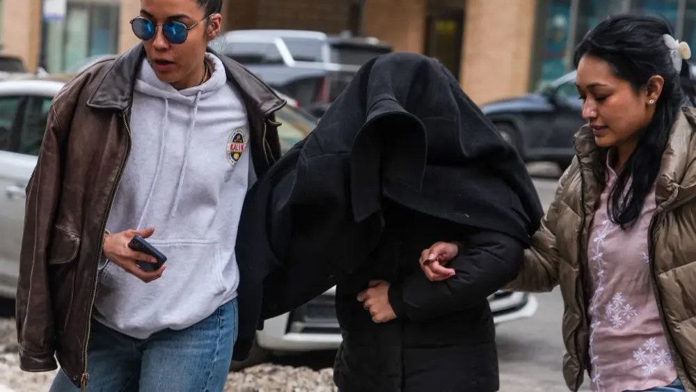 17721810686071125937