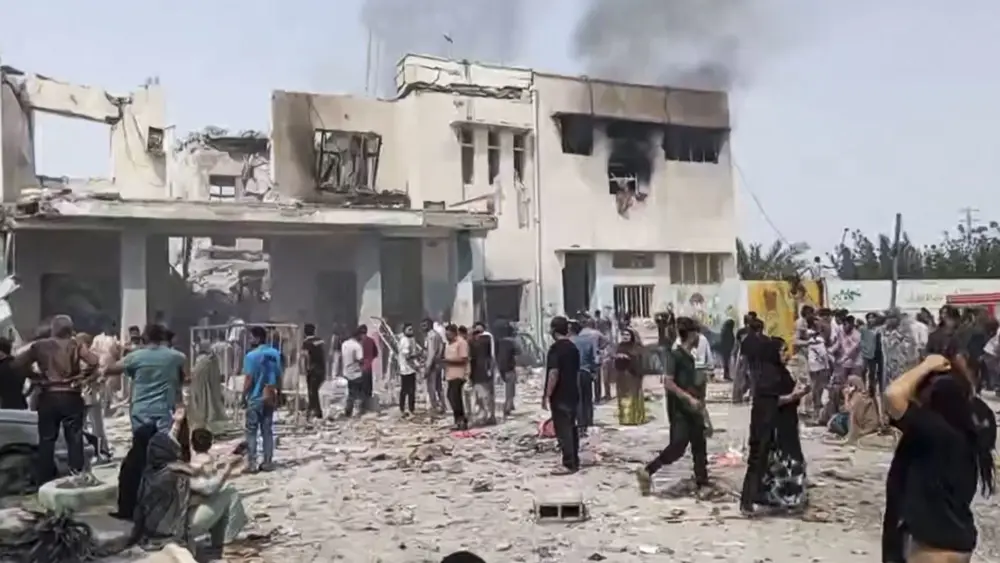 17722833579748683440