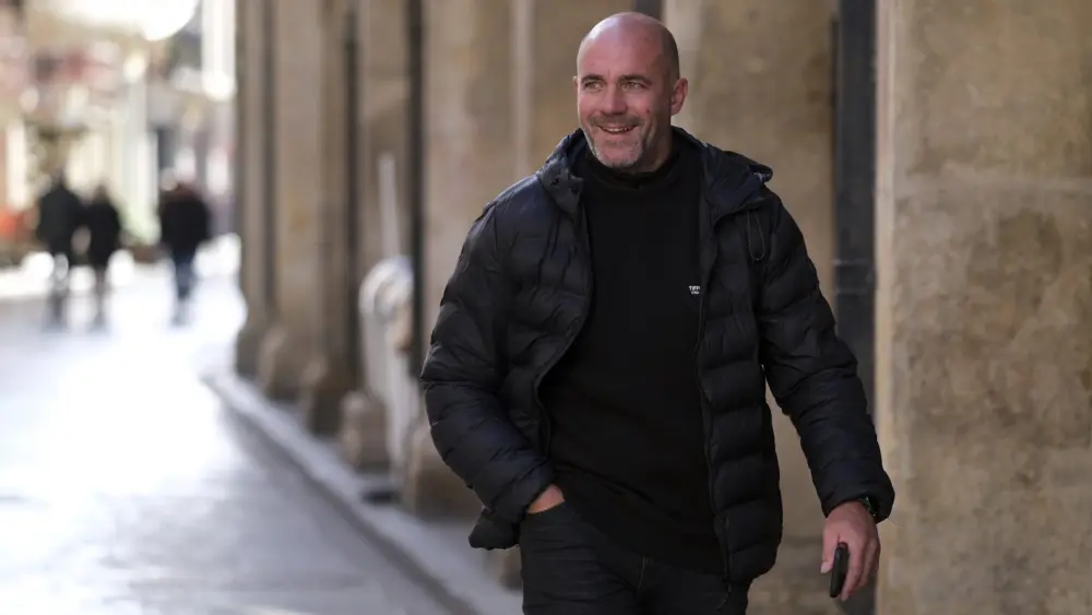 17723889358304820667