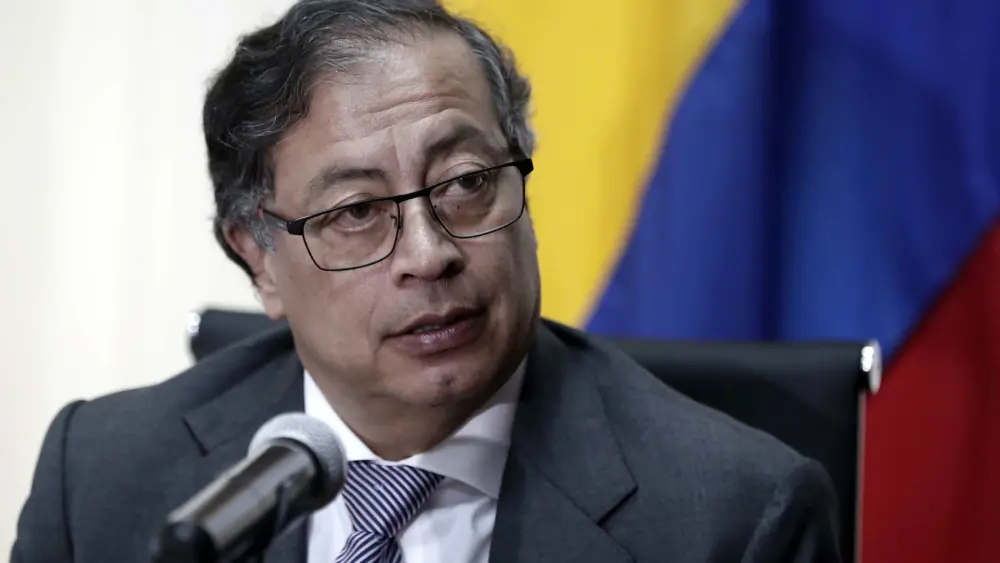 17730746383484416235