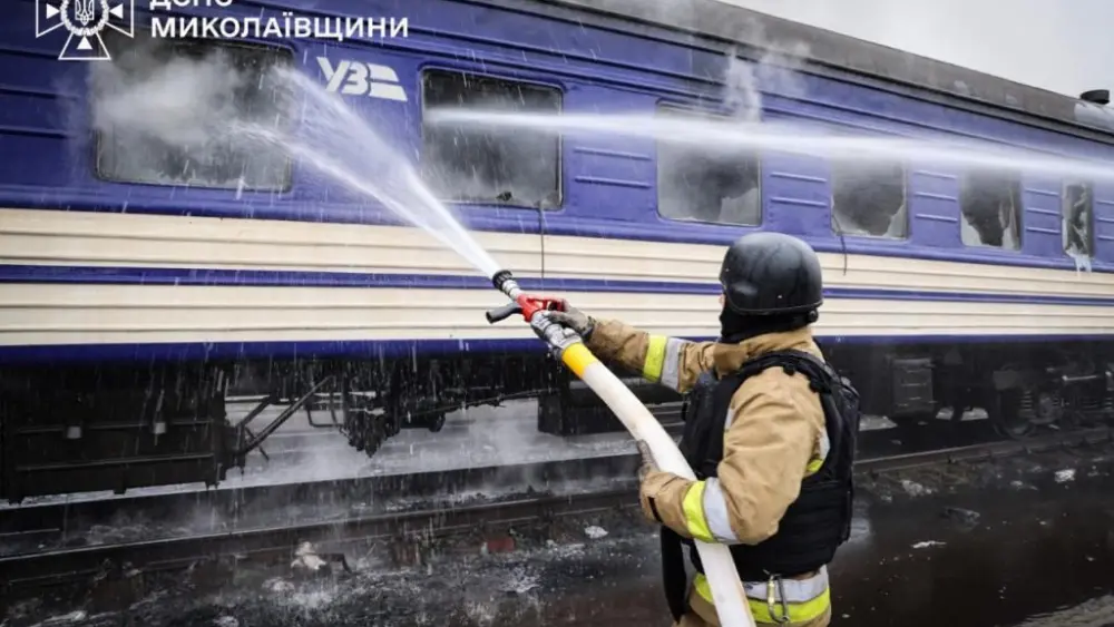 17730803455465305511