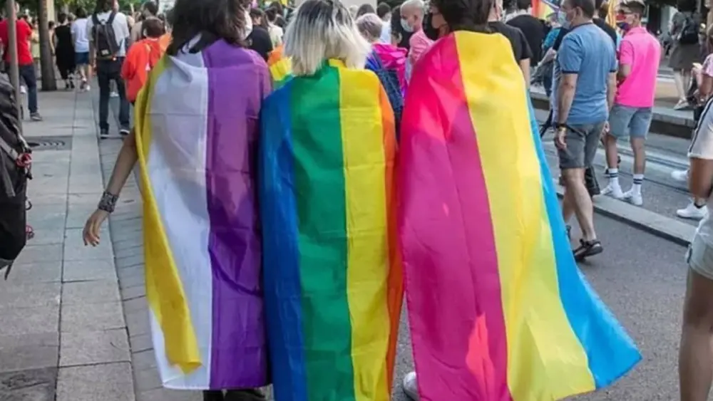 17732692567851198907