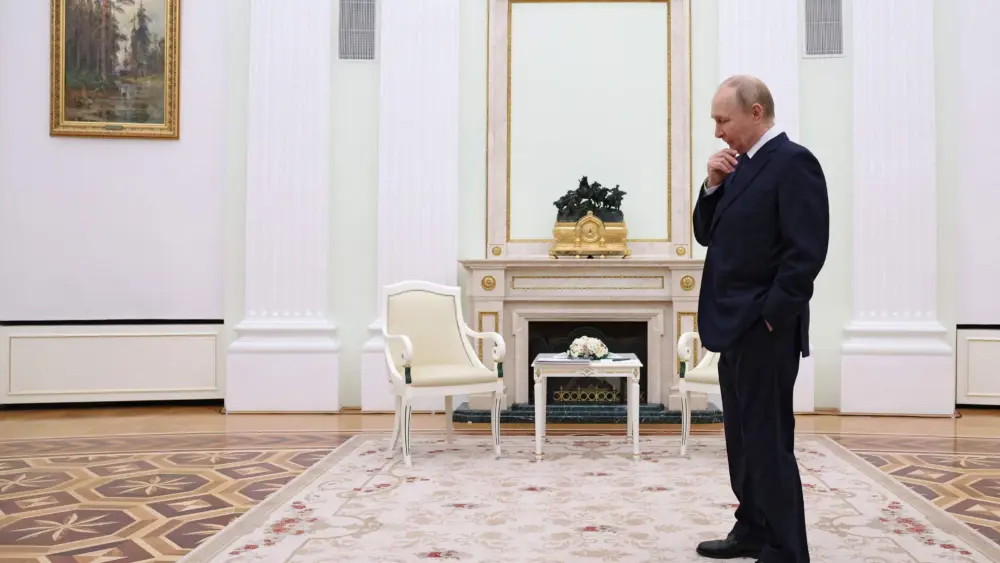 17734142846492135325