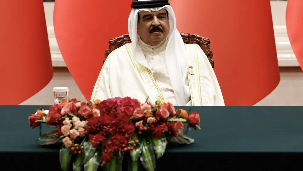 17735860816282763777